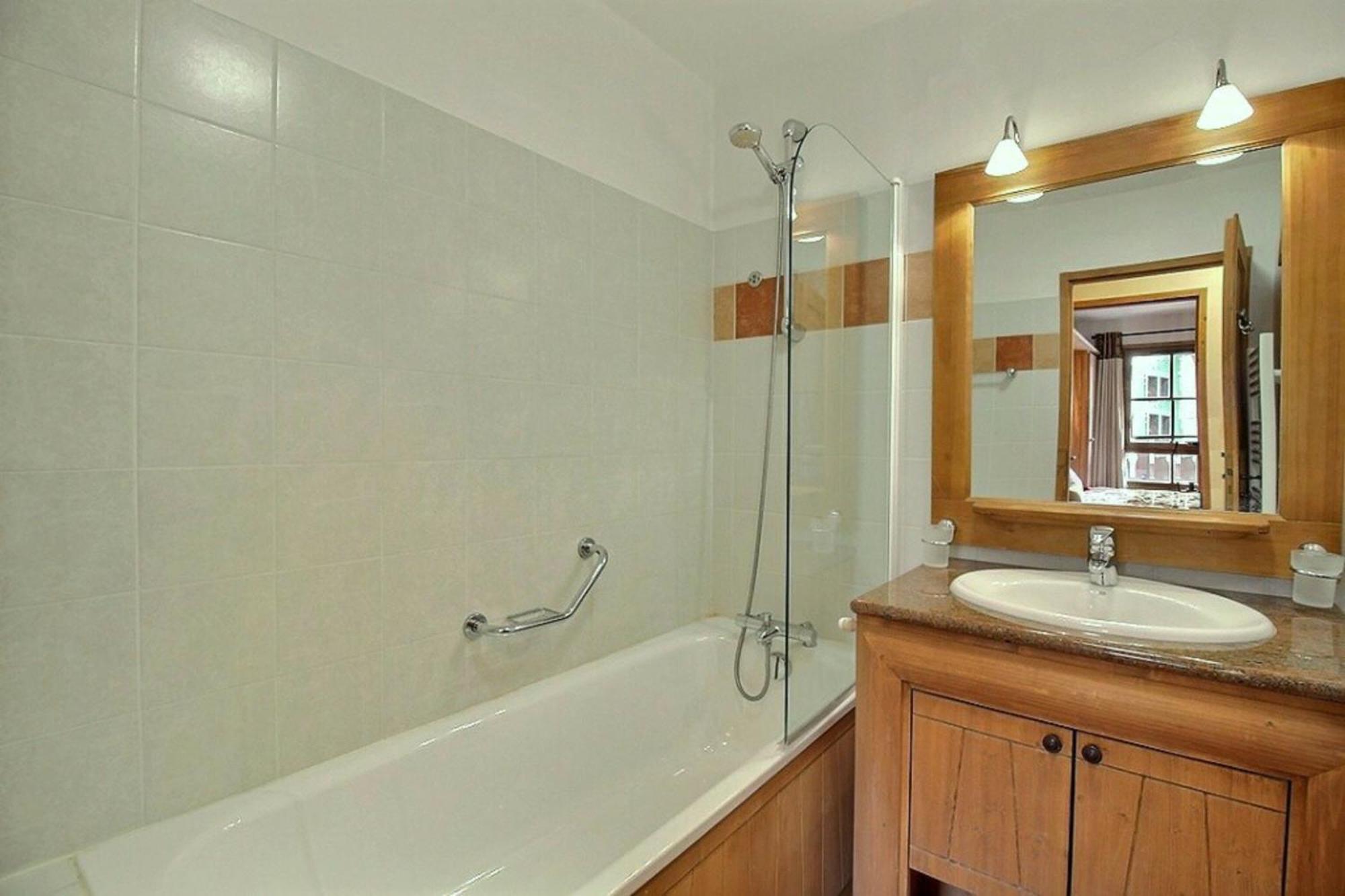 Arc 1950 - Appartement Moderne - Sauna Hammam Jacuzzi - 4 Personnes Les Arcs  Ngoại thất bức ảnh